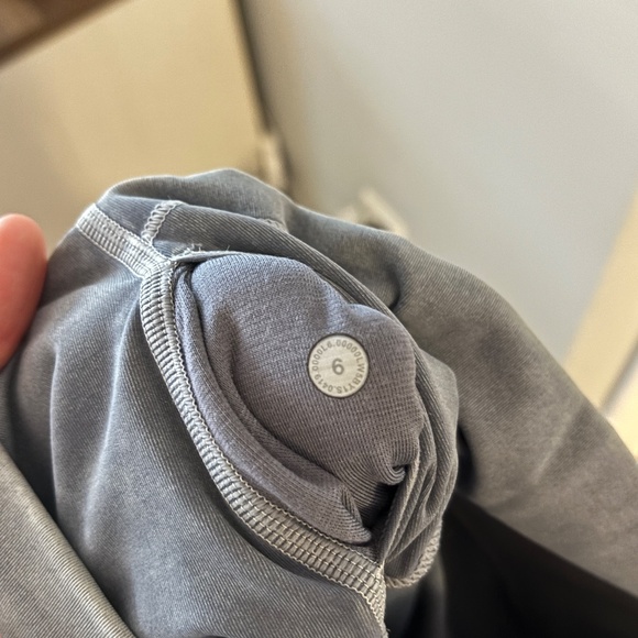 Lululemon leggings (Blue/Grey Dye) - Picture 5 of 5